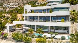 Luxurious Mediterranean Villa with Breathtaking Views in Altea H, Altea 03590