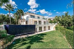 Impressive frontline golf villa in Los Naranjos Nueva Andalucía, Marbella 29660