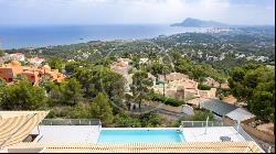 Elevated Opulence in Altea: Majestic Villa Overlooking the Medit, Altea 03590