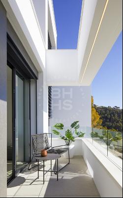 Minimalist New-Build Villa with Stunning Sea Views in Sierra de , Altea 03590