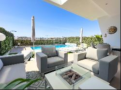 Luxury and Sustainability in the Exclusive Finestrat Community, Benidorm 03501