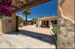 Charming Villa for Sale in Las Marinas, Denia, Dénia 03700