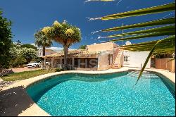 Charming Villa for Sale in Las Marinas, Denia, Dénia 03700