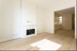 127 M2 LUXURY PENTHOUSE WITH 2 TERRACES FOR SALE IN EIXAMPLE DRE, Barcelona 08007