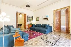 IMPRESSIVE 400 sqm FLAT WITH TERRACE IN THE HISTORIC CENTRE OF BA, Barcelona 08002