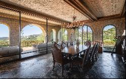 Distinguished frontline golf villa situated on an extensive plot, Benahavis 29679