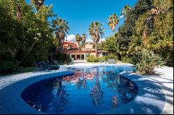 Family estate surrounded by tropical gardens in Nagueles, Marbel, Marbella 29602