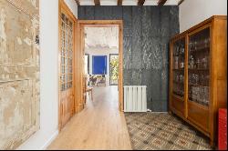 EXCELLENT APARTMENT FOR SALE IN THE HISTORIC CENTRE OF BARCELONA, Barcelona 08002