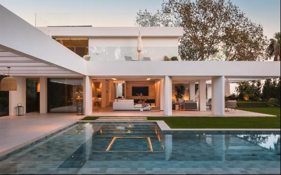 Contemporary villa in the heart of Nueva Andalucía, Marbella 29660