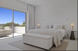 Elegant fully renovated front line golf villa in Atalaya, Benaha, Estepona 29680