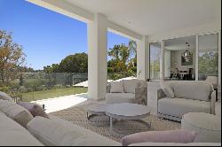 Elegant fully renovated front line golf villa in Atalaya, Benaha, Estepona 29680