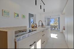 Elegant fully renovated front line golf villa in Atalaya, Benaha, Estepona 29680