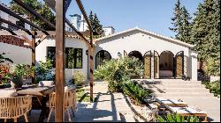 Fully renovated contemporary villa in Nueva Andalucia, Marbella 29660