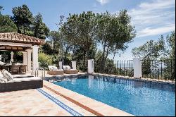 Elegant single-storey villa surrounded by nature in El Madronal, Benahavis 29678