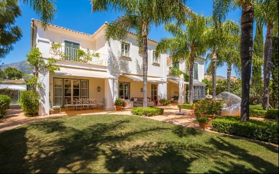 Elegant designer family villa in Marbella centre, Marbella 29601