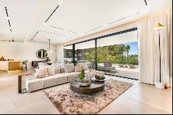 Brand-new luxurious 5-bedroom villa in the heart of Golden Mile, Marbella 29602