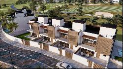 Boutique development of eight front-line golf townhouses in Este, Estepona 29680