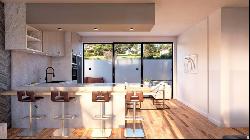 Boutique development of eight front-line golf townhouses in Este, Estepona 29680