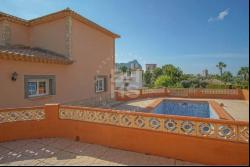 Magnificent Villa for Sale in Calpe, Walking Distance to Beach, , Calpe 03710