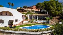 Altea la Vella's Panoramic Paradise: A Unique Villa with Spectac, Altea 03590