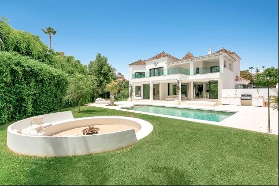 Luxury fully renovated villa in the heart of Nueva Andalucia, Marbella 29660