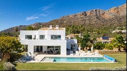 Charming Ibiza-Style Villa for Sale in Javea, Jesus Pobre Area, Jávea 03730