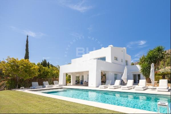 Charming Ibiza-Style Villa for Sale in Javea, Jesus Pobre Area, Javea 03730