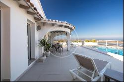 Serene Villa Retreat in Monte Pego, Arboleda Urbanization - A Du, Denia 03700