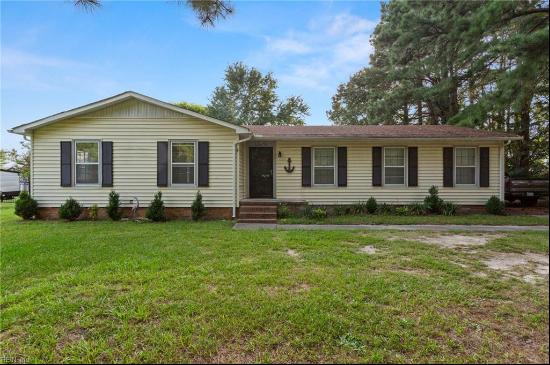 1610 Colonial Avenue, Smithfield VA 23430