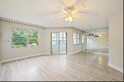 700 SW 128th Ave Unit 302C, Pembroke Pines FL 33027