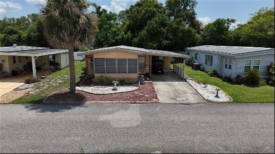 212 Paradise S, Leesburg FL 34788