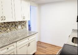 4601 Fifth Ave Unit 326, Oakland PA 15213