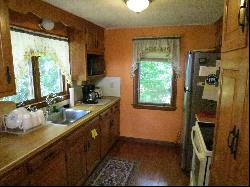 18 Longwood Drive, East Haddam CT 06415