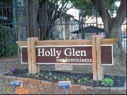 7525 Holly Hill Drive #19, Dallas TX 75231