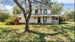 695 Fox Trotter Road, Seguin TX 78155