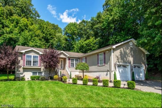 397 Riverview Dr, Totowa Boro NJ 07512