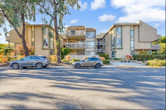 327 Chestnut Hill Court #21, Thousand Oaks CA 91360