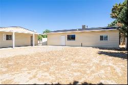 2039 Columbia Way, Palmdale CA 93551