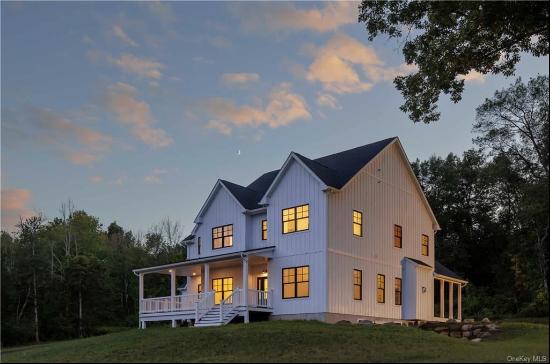 22 Crimson Hill Road, Rhinebeck NY 12572