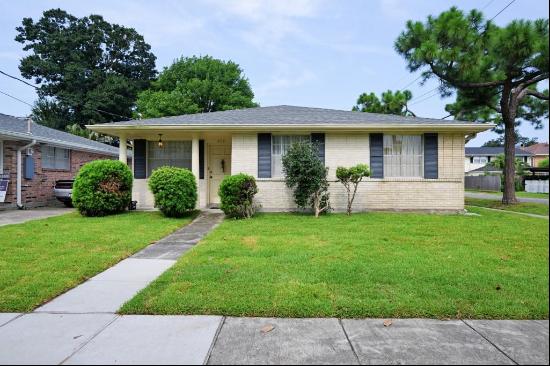 772 E William David Parkway, Metairie LA 70005