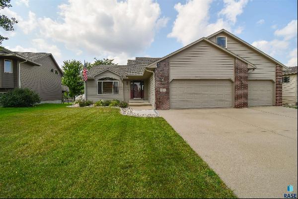 3100 W Courtyard Ln Lane, Sioux Falls SD 57108