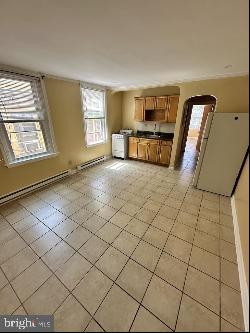 1432 - 2b S 5th Street #2B, Philadelphia PA 19147