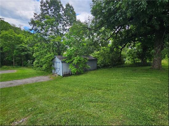 293 Acre Ave, City Of But NW PA 16001