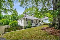 2887 Parrott Avenue NW, Atlanta GA 30318