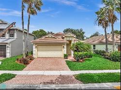 156 Mulberry Grove Rd, Royal Palm Beach FL 33411