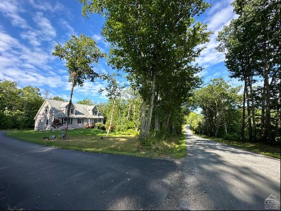 55 knapps Road, Stephentown NY 12168