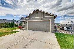 2035 Crab Apple Circle, West Richland WA 99353