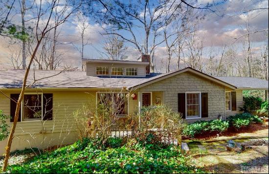 93 Rolling Woods Drive, Highlands NC 28741