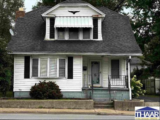 19 Blakely Avenue, Terre Haute IN 47803