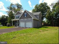 98 Cedar Drive, Dover PA 17315